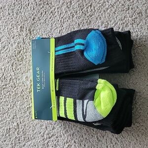 NWT Tek Gear Boy's Crew Socks